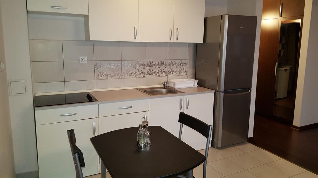 Sunlight Studio Apartment Oradea Extérieur photo