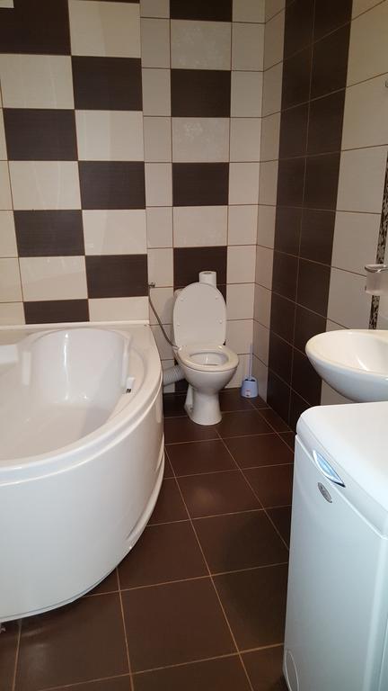 Sunlight Studio Apartment Oradea Extérieur photo
